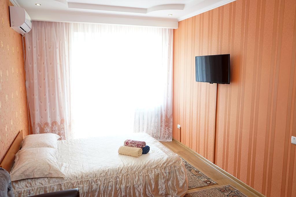 Apartment On Kniaziv Koriatovychiv Kamianets-Podilskyi Exterior photo